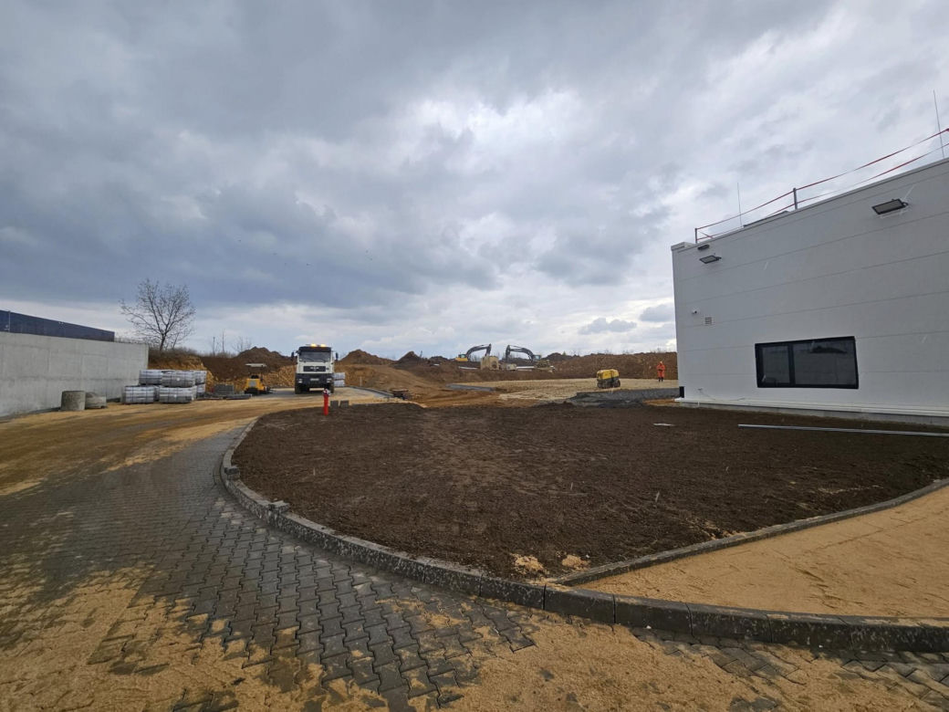 Czeladź. Światowy gigant z branży elektronicznej buduje w Polsce zakład. Prawie 300 osób znajdzie pracę [ZDJĘCIA].