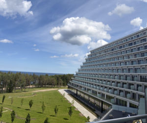 Hotel Gołębiewski tonie w zieleni. Posadzili 3900 drzew!