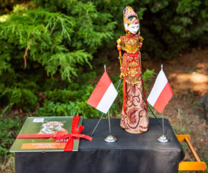 Ambasador Indonezji nadała imię młodej tygrysicy z wrocławskiego zoo