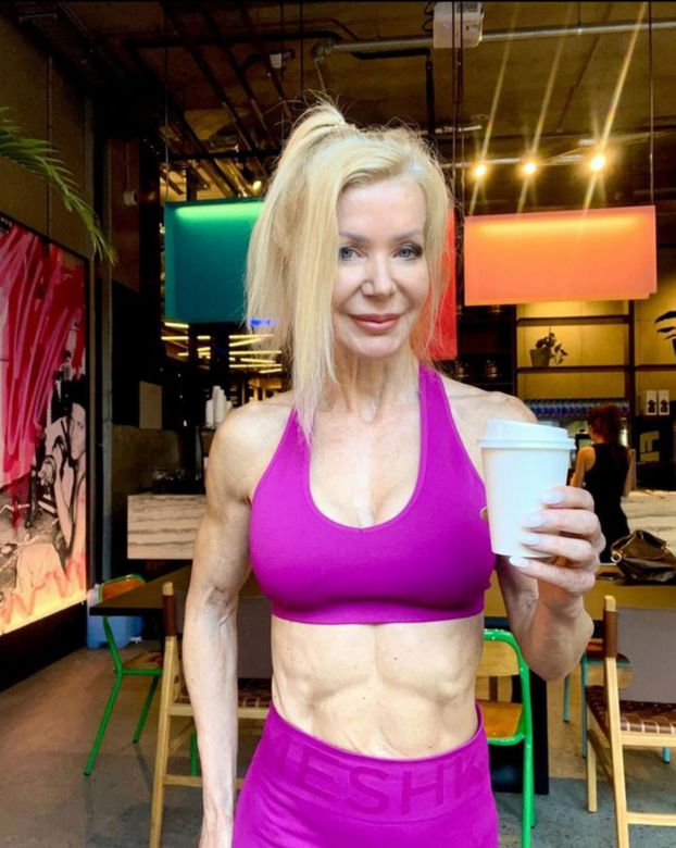 Fit Babcia - Lesley Maxwell  