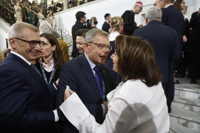 Połamali się opłatkiem w Sejmie