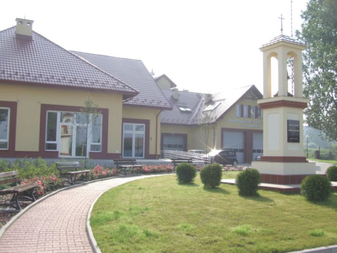 Nagroda w kategorii rewitalizacja obszarów i zespołów urbanistycznych za rewitalizację terenów poprzemysłowych po byłej cegielni na Centrum Integracji Społecznej, Zielonki, ul. Galicyjska 17A