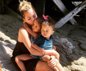 Chrissy Teigen z dziećmi