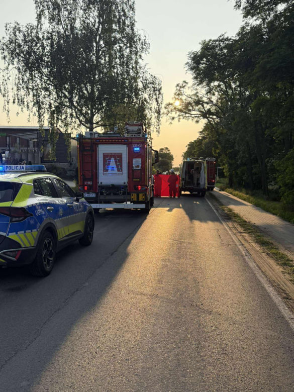 Poważny wypadek pod Poznaniem. Dziewczynka wpadła pod rozpędzony autobus