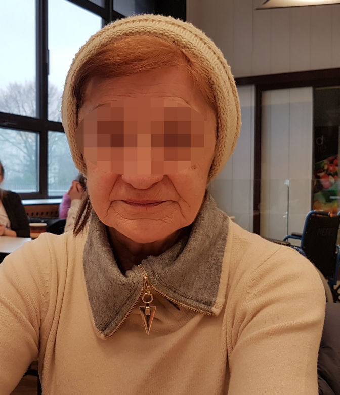 Stracił panowanie nad autem i wjechał na chodnik. Potrącił dwoje pieszych!