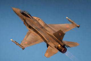 To już oficjalne! Polskie F-16 nad Lesznem. „Bomba” na finał tygodnia ogłoszeń Antidotum Airshow 2026