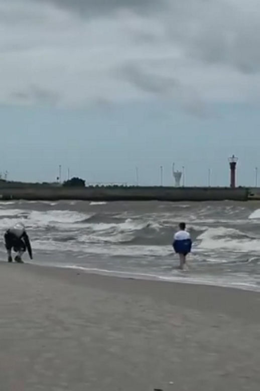 Jak zgubić dziecko na plaży? Właśnie tak! Dyrektor SAR pokazał szokujące nagranie: „Opamiętajcie się!”