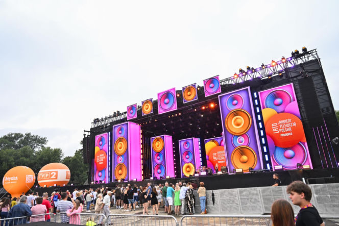 Gwiazdy wyszły na scenę, a publiczność oszalała. Wielki koncert "Lata z Radiem i Telewizją Polską" za nami