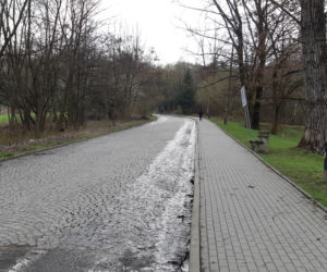 Wyciek wody pod górą św. Marcina