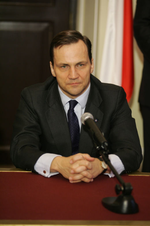 Sikorski to dureń czy zdrajca?