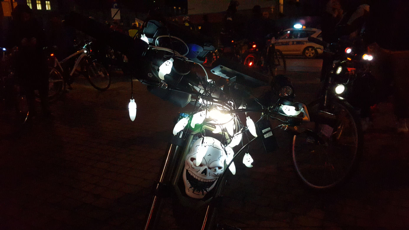 Bydgoska Masa Krytyczna zorganizowała przejażdżkę w klimacie Halloween