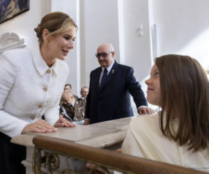 Marta Nawrocka ruszyła w samodzielną podróż do Austrii. Co tam robiła?