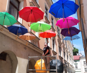 Kolorowe parasole letnią wizytówką Tarnowa