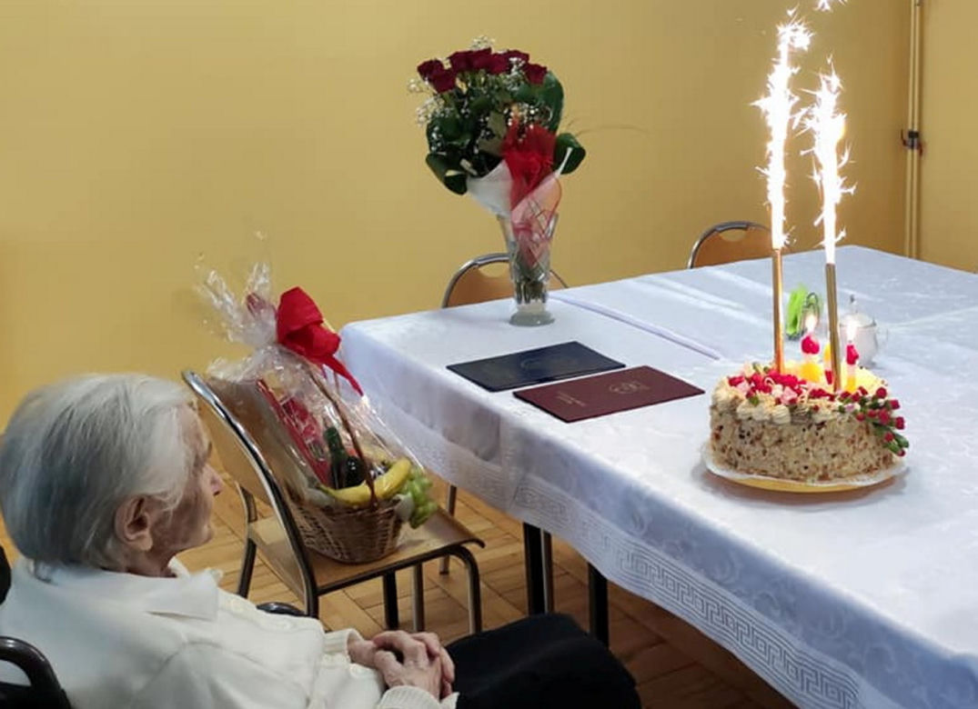 Pani Stanisława Nowak obchodzi 102 urodziny