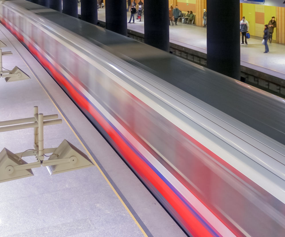 Z dworca Śródmieście do metra Centrum. Metro planuje przejście pod ziemią