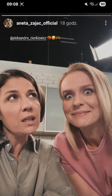 Pierwsza miłość nowy sezon. Marysia (Aneta Zając), Kinga (Aleksandra Zienkiewicz) na planie