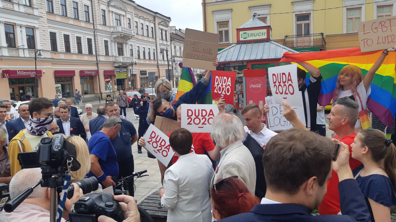LGBT to nie ideologia - protest podczas wizyty Beaty Szydło