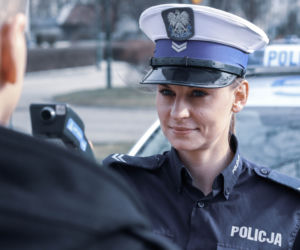 Te piękne i odważne kobiety służą w policji i dbają o bezpieczeństwo!