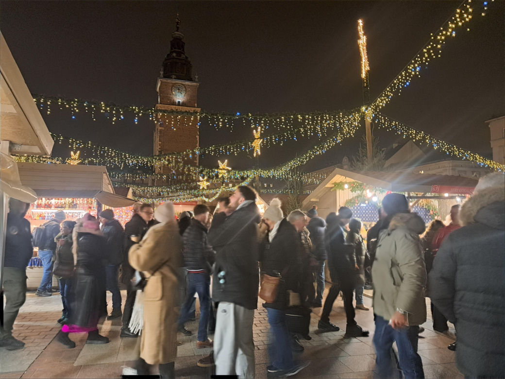 Jarmark Bożonarodzeniowy na Rynku Głównym w Krakowie 2025. Oferta wystawców
