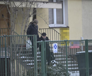 Kuzyn Kaczyńskiego dba o krewnego i odśnieża schody