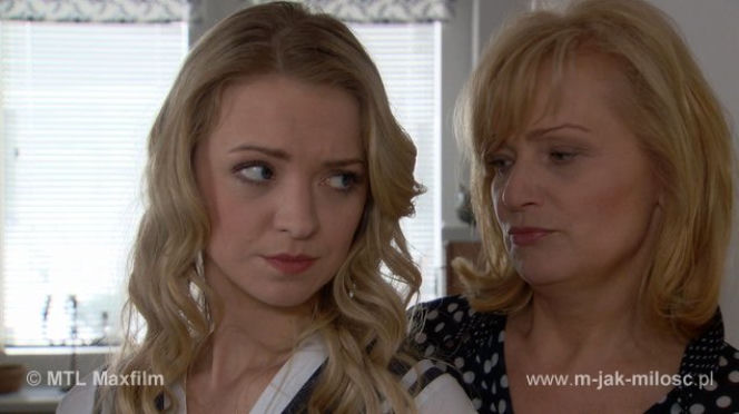 M jak miłość odc. 1075. Joanna (Barbara Kurdej-Szatan), Dorota (Katarzyna Żak)