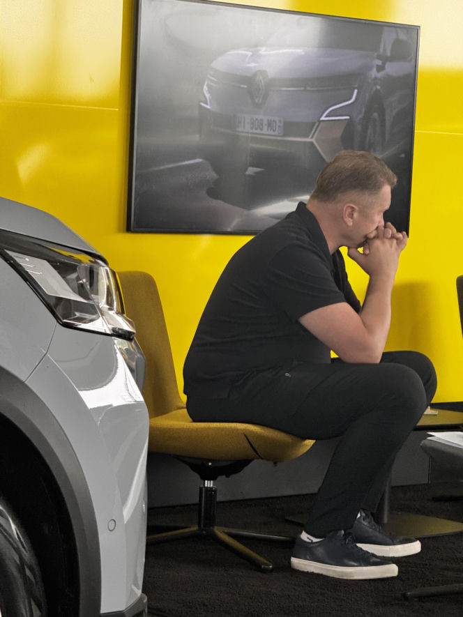 Tak Przemysław Czarnek dba o żonę! Zabrał jej auto do przeglądu