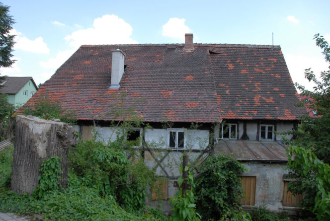 Uratowany dom przysłupowy w Bogatyni - przenosiny znad rzeki na bezpieczne wzgórze