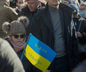 Warszawa. Manifestacja pod hasłem: Matki wołają przestańcie strzelać do dzieci!