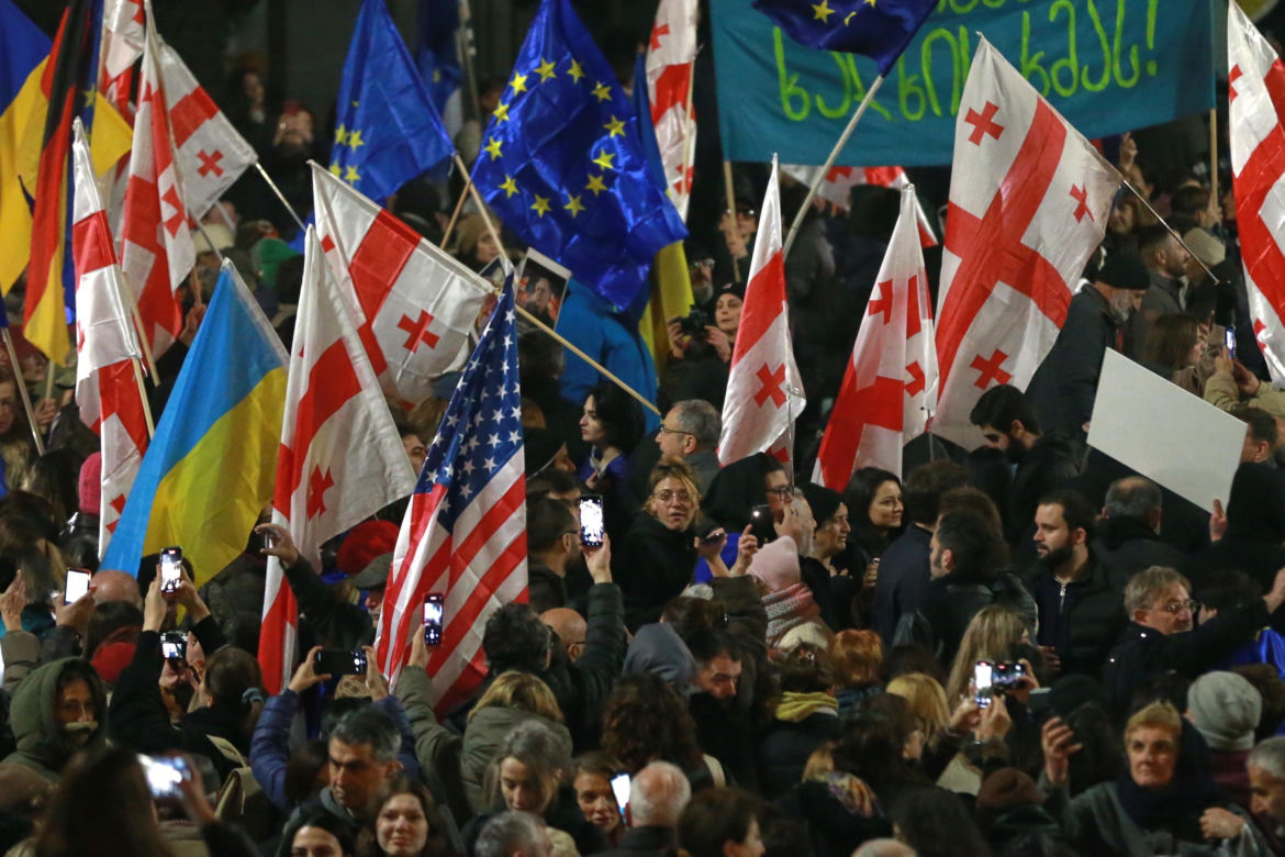 Protesty w Tbilisi