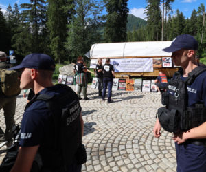 Protest przeciw przewozom konnym do Morskiego Oka