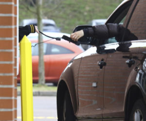 Marta Kaczyńska kupiła synowi obiad w fast foodzie