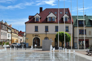 To miasto na Śląsku zachwyca kamienicami na rynku. Znajduje się w nim też najpiękniejszy pałac w województwie