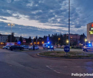 Podrzucili niewybuchy pod galerię w Jeleniej Górze. Policja zatrzymała 34-latka