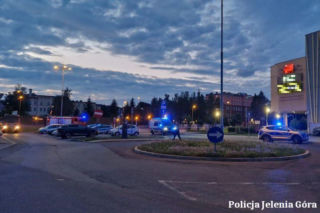Podrzucili niewybuchy pod galerię w Jeleniej Górze. Policja zatrzymała 34-latka