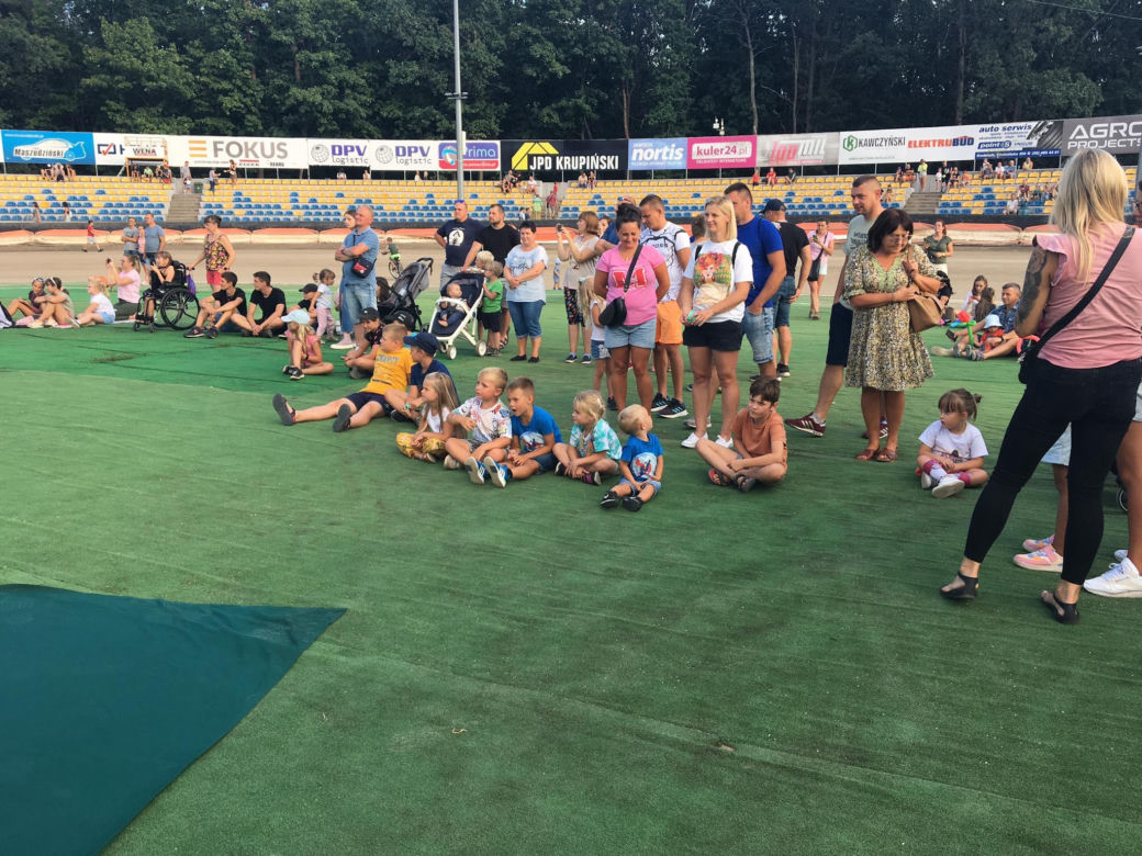 Fiesta balonowa na stadionie GKM-u Grudziądz