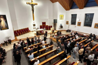 Mieszkańcy Lęborka żegnają księdza, który utonął w Darłówku
