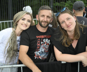 Fani i fanki czekają na System of a Down i Queens of the Stone Age! Zobacz zdjęcia spod PGE Narodowego