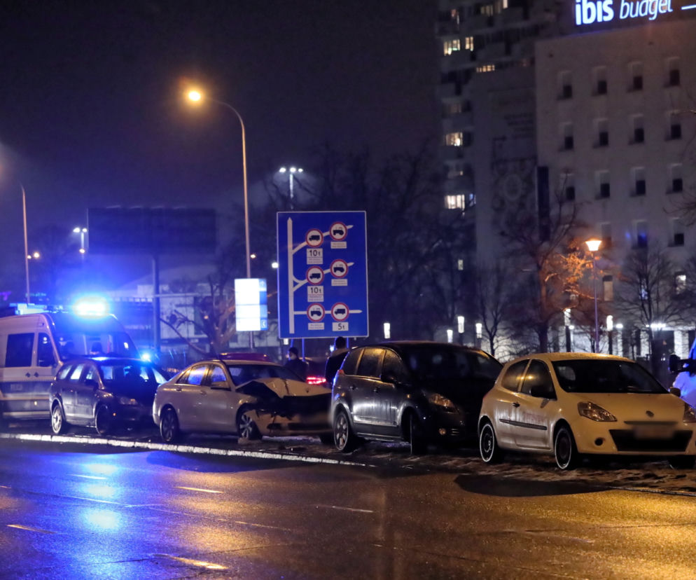 Wielki karambol na Wisłostradzie. Zderzyło się pięć samochodów