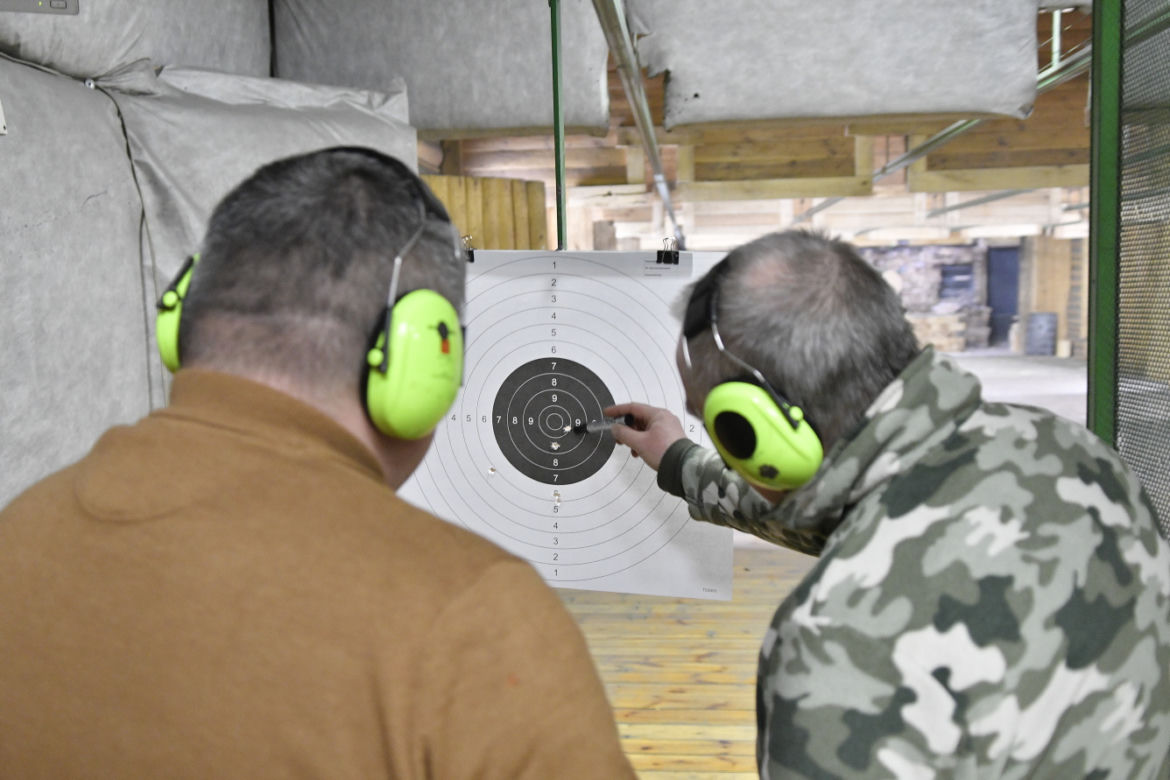 Wojna w Ukrainie. Strzelnice przechodzą prawdziwe oblężenie 