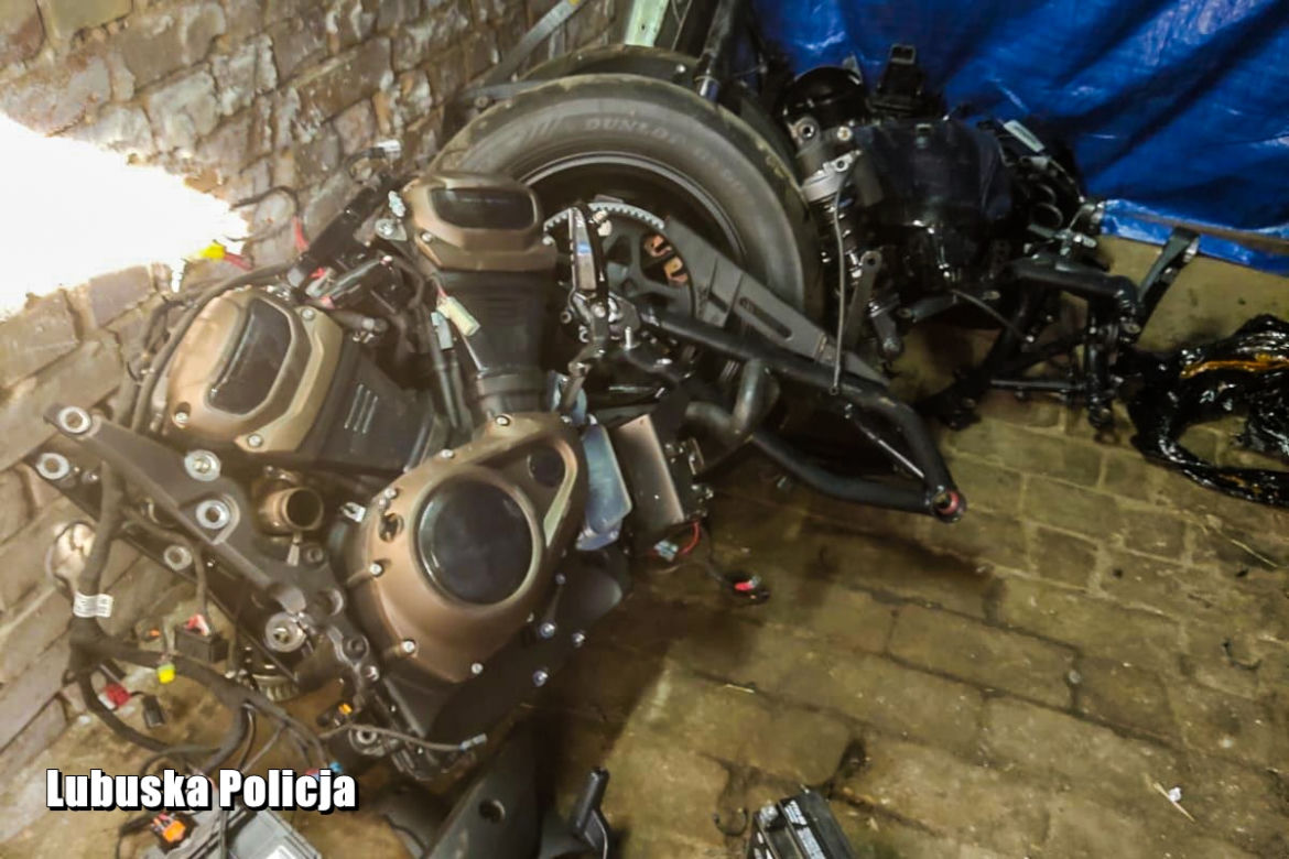 Sulęcińscy policjanci odzyskali skradzione motocykle