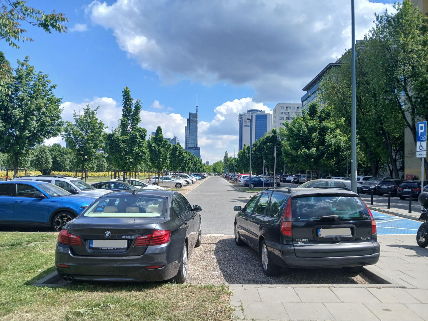 Brakująca jezdnia Alej Jerozolimskich w Warszawie