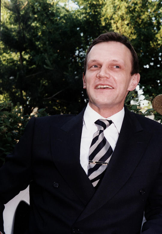 Cezary Pazura kiedyś i dziś. Tak na przestrzeni lat zmieniał się odtwórca roli Jurka Kilera