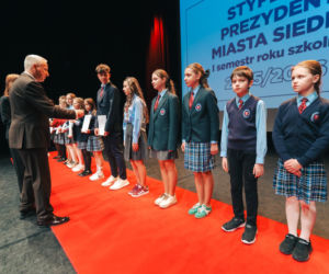 Najzdolniejsi uczniowie odebrali stypendia Prezydenta Miasta Siedlce