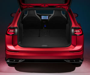 (2021) Volkswagen Golf Variant R Line