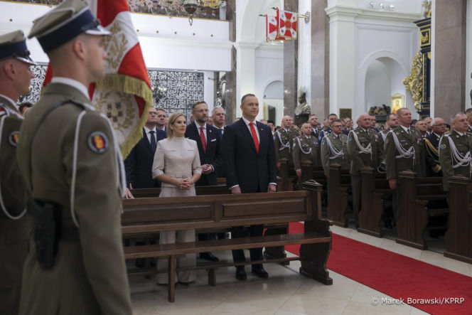 Marta Nawrocka w kostiumie na Święcie Wojska Polskiego. Czym zaskoczy pierwsza dama w tym roku?