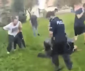 Pobili policjantów w Pastuchowie