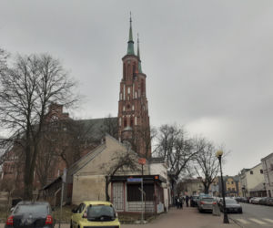 Jak wygląda Katedra pw. Niepokalanego Poczęcia NMP w Siedlcach z zewnątrz i w środku - marzec 2021
