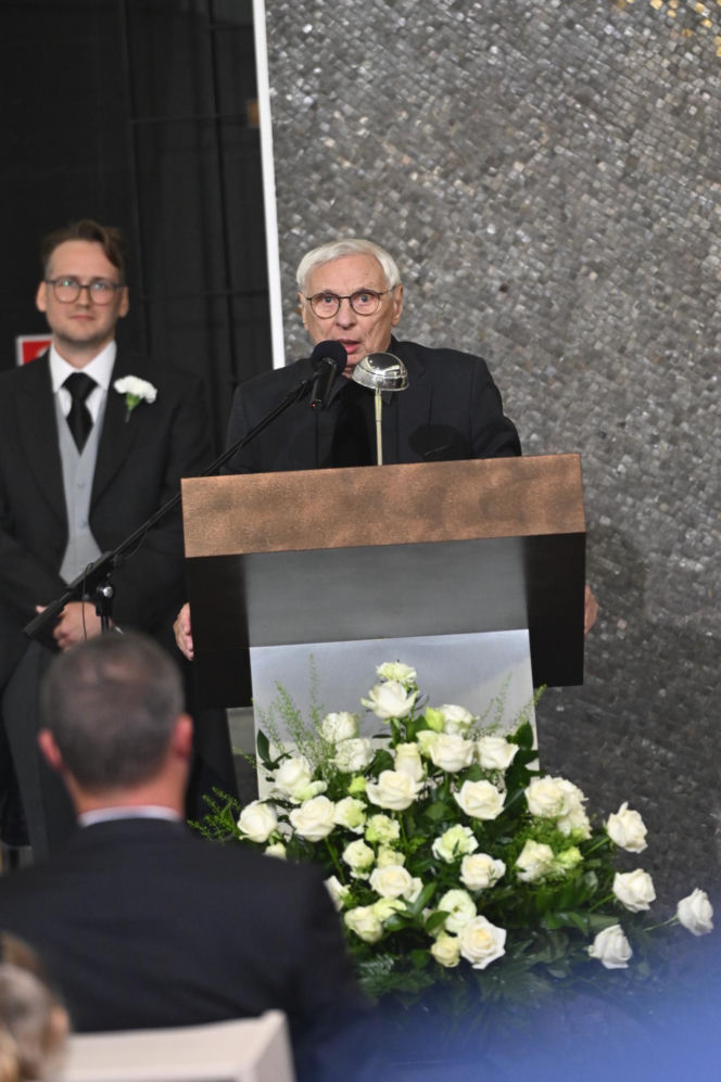 Poruszający gest Karola Nawrockiego na pogrzebie Jana Frycza