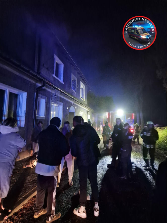 Pożar mieszkania w bloku przy ul. Wołowej w Tuchowie. Ewakuowano 13 osób