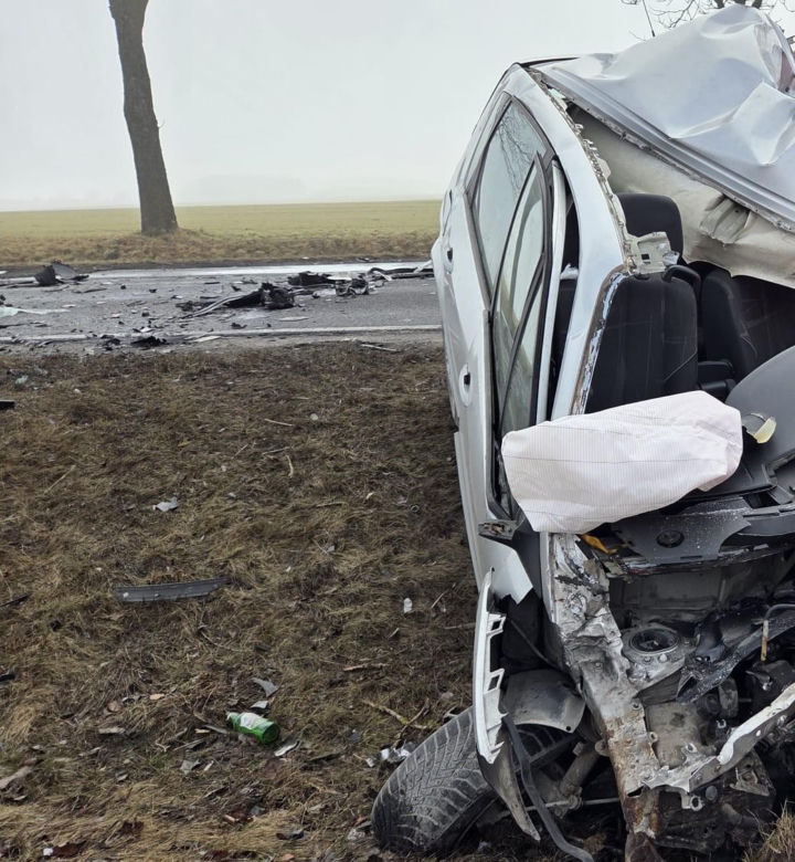 Tragedia na DK 15 niedaleko Inwrocławia! Kierowca osobówki zginął na miejscu [ZDJĘCIA]
